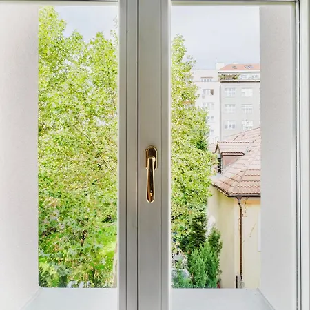 Blueground Rostovska Str Nr Park Foodie Area Prg-28 Appartamento